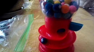 Filling mini gumball machine to the top