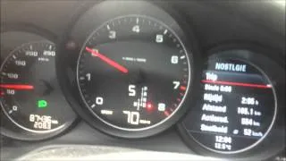 Porsche Panamera 3.6 V6 PDK accelerating + sound