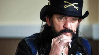 homenagem de 1 ano  sem Lemmy Kilmister !