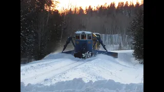 Work ON 1734 spreading snow on the KL sub