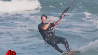 Fla. Kiteboarder Surrounded, Killed by Sharks