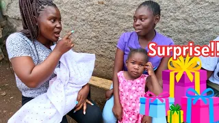 Surprising A Random Family Living In The Slums(Kibera) With Goodies🎁🎊 //They didn't Expect it🥰❤️