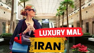 The largest mall in the Middle East ,luxury mall