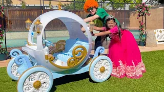 Emma and Ellie Go to the Princess Party with a Princess Carriage Ride On Car Toy