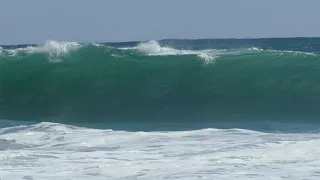 30Ft LLANDUDNO IS GOING OFF! /ONE OF THE BIGGEST SWELLS THIS YEAR.