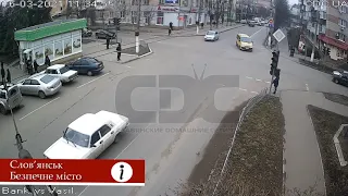 16-03-2021 ДТП на розі вул. Банківської та Василівської