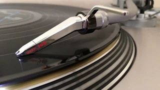 Ortofon Concorde Century playing Pink Floyd - Money