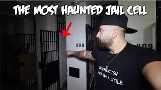 THIS JAIL CELL IS SO HAUNTED PEOPLE WONT DARE TO SLEEP HERE (3AM)