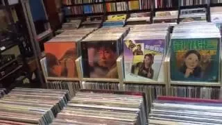 The Vinyl Guide - Simply Music Record Store in the Adelphi Mall, Singapore