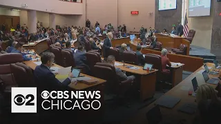 City council vote delayed for $70,000,000 migrant funding budget | CBS News Chicago