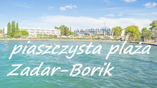 Zadar - piaszczysta plaża Borik beach koło kompleksu Falkenstainer. Zadar Borik sandy beach.