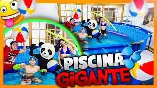 ¡CONSTRUIMOS UNA PISCINA GIGANTE ADENTRO DE NUESTRA CASA! - Yolo Aventuras