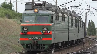 "Бывшая карталинская зелень". ВЛ80С-1897/1095Б с грузовым поездом