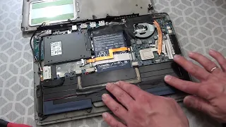 Замена аккумулятора в ультрабуке Acer Aspire S3
