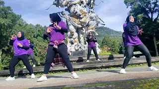 Chammak Challo ost Ra One/Azzahra Fitdance Bedugul Bali/choreo by Coach Indah