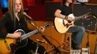 Avril Lavigne - My Happy Ending (live acoustic at Aol session)