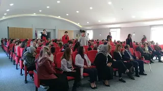 Öğrencilerden muhteşem Gençliğe Hitabe performansı