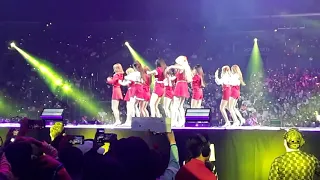 KCON LA 2019 IZ*ONE "Violeta" (fan cam)