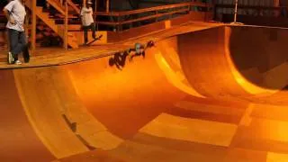 five year old skateboarder  clive ripping the bowl