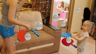 Теннис с мыльными пузырями. bouncing bubbles. Прыгающие пузыри