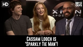 Sophie Turner and Evan Peters create silly 'Sparkly Tie Man'!