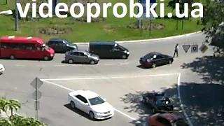 ДТП - сбили гаишника в Севастополе