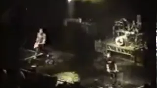 18 - blink-182 - Reckles Abandon live at Pop Disaster Tour [Bakersfield]