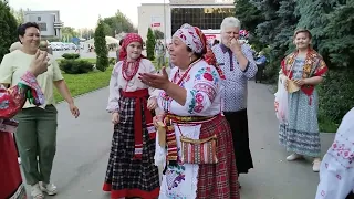 Развесёлая канарейка