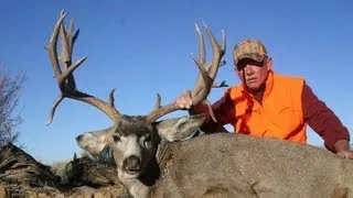 225" Giant Buck on the Henry Mountains - MossBack
