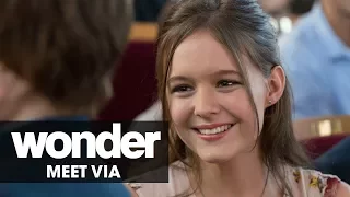 Wonder (2017 Movie) – Meet Via (Izabela Vidovic)