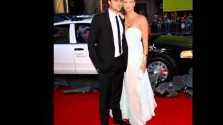 Charlize Theron & Stuart Townsend Kissing Compilation