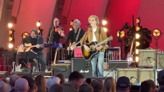 Beck  @WillieNelson "Hands on the Wheel" 04/29/23 Hollywood Bowl, Los Angeles, CA