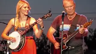 Glen Campbell Dueling Banjos, Wichita Lineman, and Rhinestone Cowboy July 27 2012