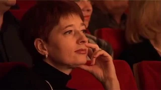 Артисты московского театра оперетты представили зареченцам «Красотку Кабаре»