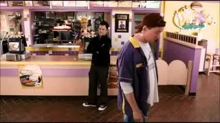 Clerks 2 - La guerra de las galaxias vs El señor de los anillos.