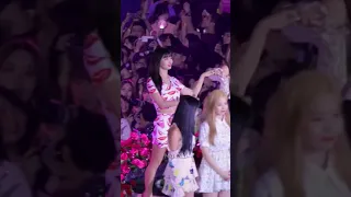 Momo’s supermodel catwalk