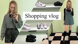 Christmas shopping vlog - Prada & H&M