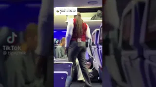 woman gets kicked off a flight for vaping