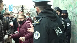 Tension mes përfaqësuesve të PSD-së dhe policisë së Kosovës, lëndohet një efektiv