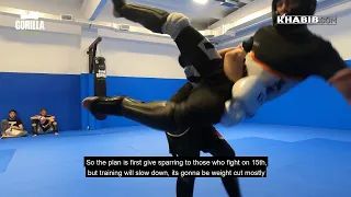 Khabib's training in his home gym