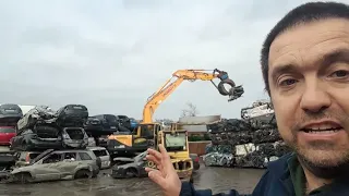 CAR CRUSHING AT Relihan Dismantlers, tralee