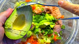 The tuna avocado salad I made twice this week | This recipe is healthy and tasty!