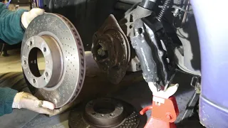 Porsche 911/996/986 Boxster Brake Disc Rotor Replacement - How to Remove & Fit New Front Brake Disks