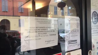 Reggio Emilia, chiuso un bar in centro per violazione delle norme anti-Covid