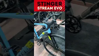 Дорожный велосипед STINGER 700C STREAM EVO VS cпортивный шоссейник Fuji Sportif 2.1 (2023) Сравнение