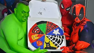 Superheroes Pizza Cut