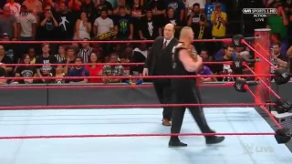 WWE RAW - BROCK LESNAR AND SAMOA JOE - FACE TO FACE (LATINO)