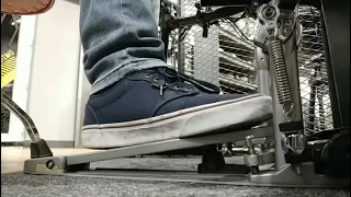 How To Play A Single Pedal Quad🦶