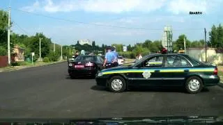 Traffic police officers run away from the activist of Road Control!!!