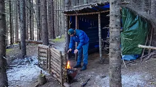 Solo Bushcraft Camping - Shelter Building Video Compilation